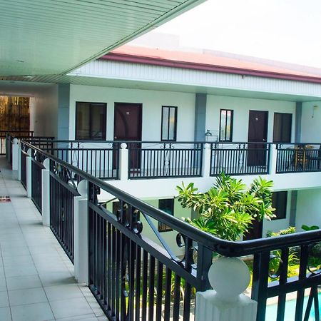 Elti Condotel By Bluebookers Angeles Exterior foto